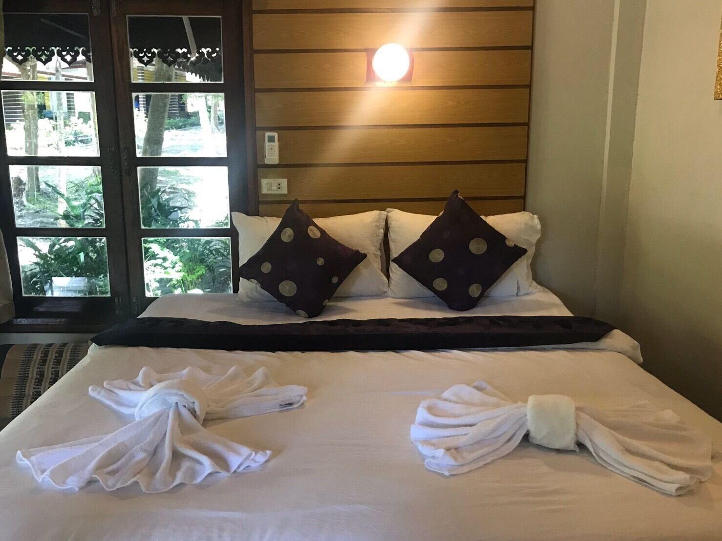 Lipe Sunset Forest Resort Bagian luar foto