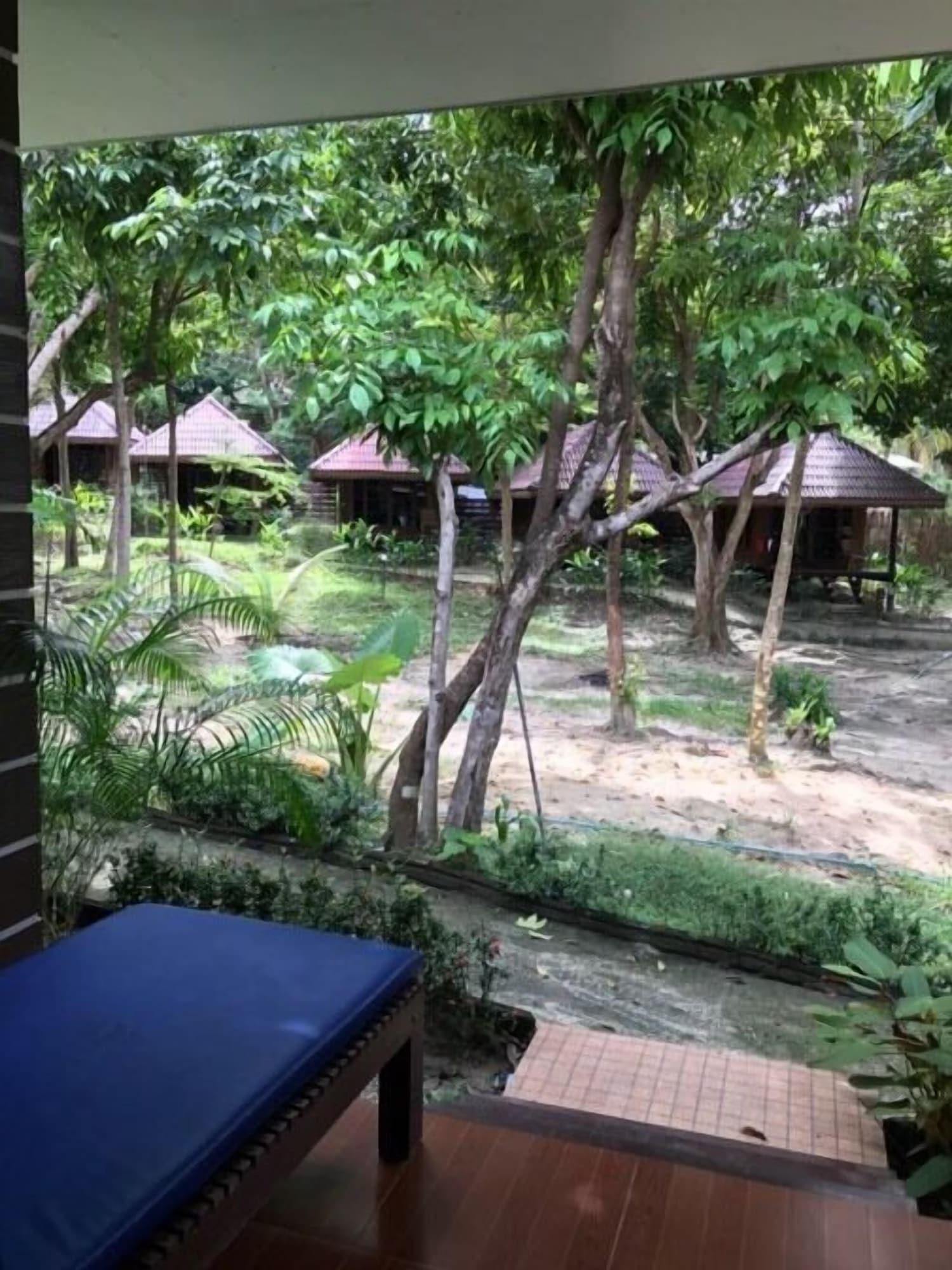 Lipe Sunset Forest Resort Bagian luar foto