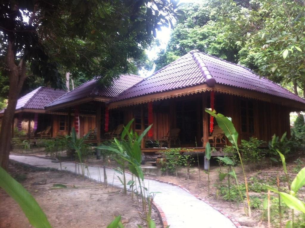 Lipe Sunset Forest Resort Bagian luar foto