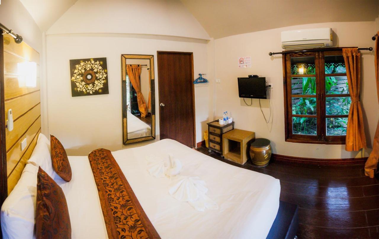 Lipe Sunset Forest Resort Bagian luar foto